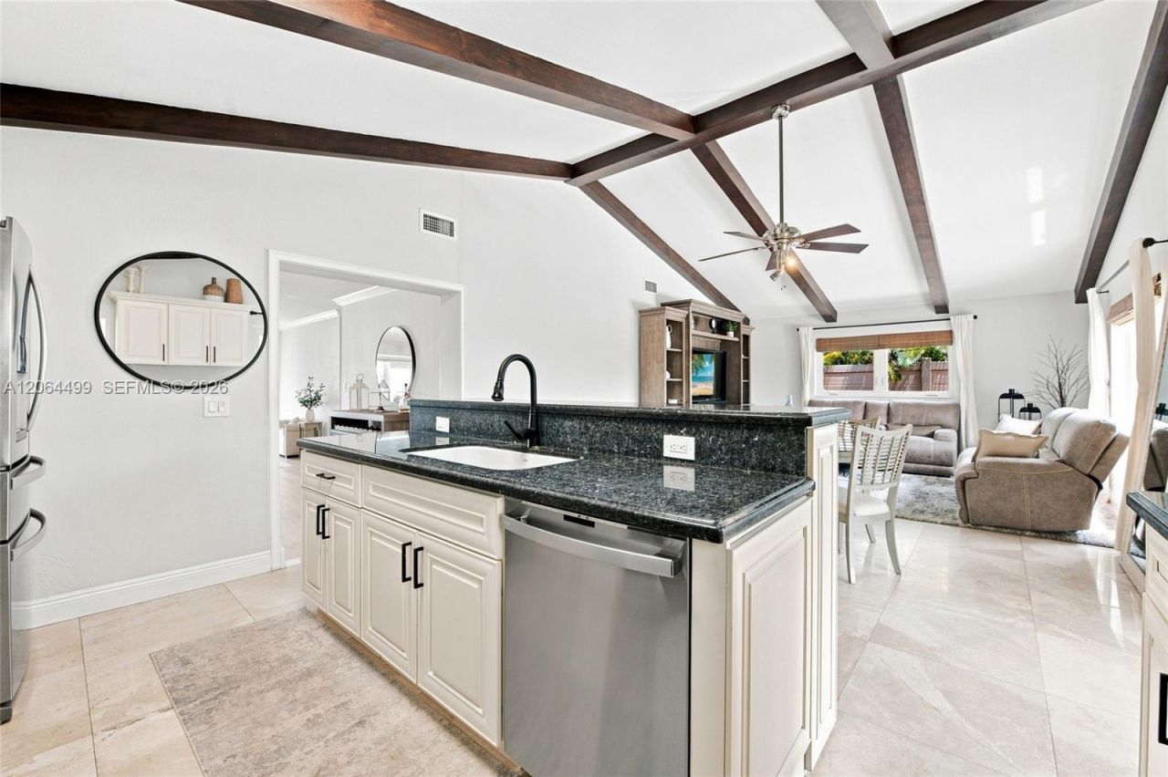 5640 NE 16th Ave, Fort Lauderdale, FL 33334 Photo