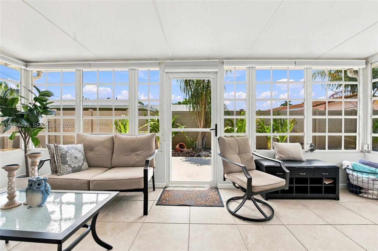 5640 NE 16th Ave, Fort Lauderdale, FL 33334 Photo