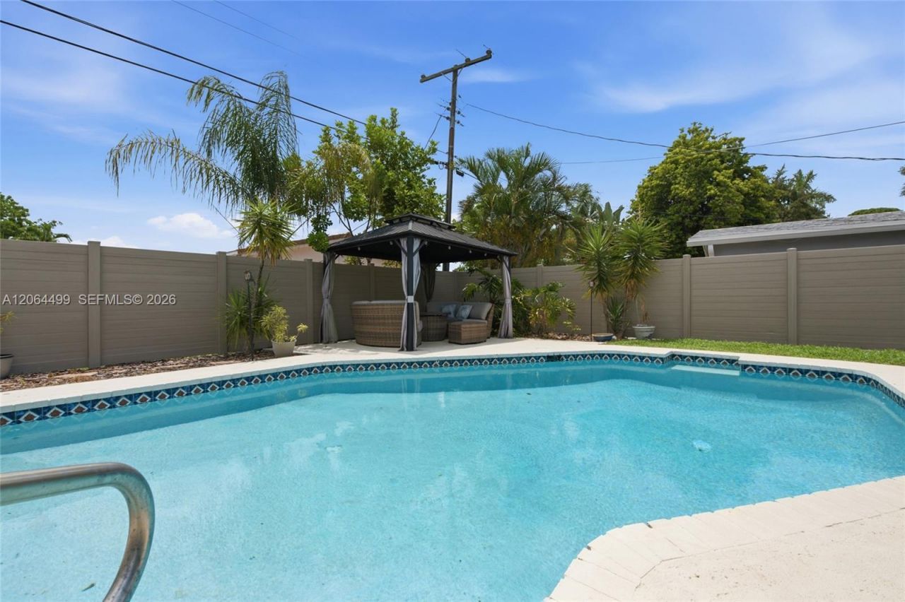 5640 NE 16th Ave, Fort Lauderdale, FL 33334 Photo