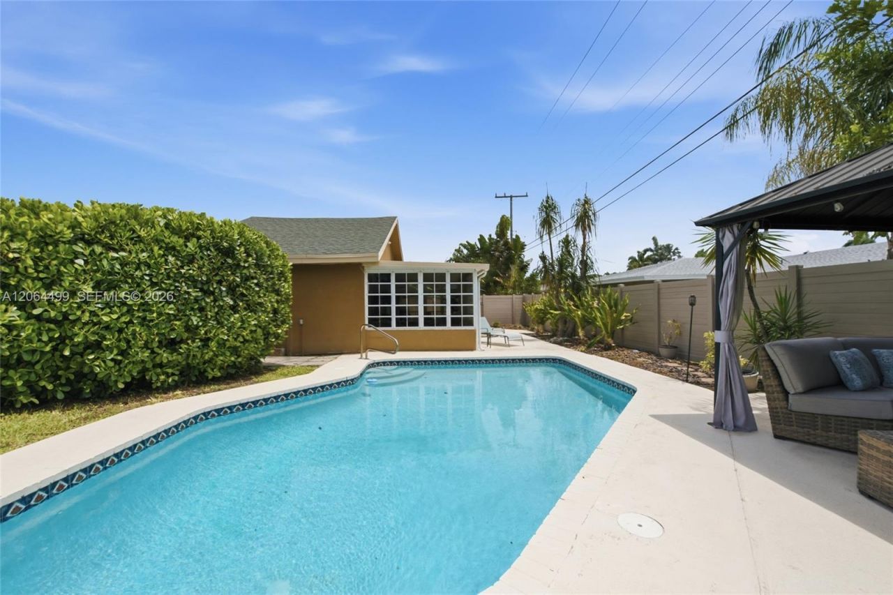 5640 NE 16th Ave, Fort Lauderdale, FL 33334 Photo