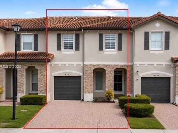 14753 SW 25th St , Miami, FL 33185