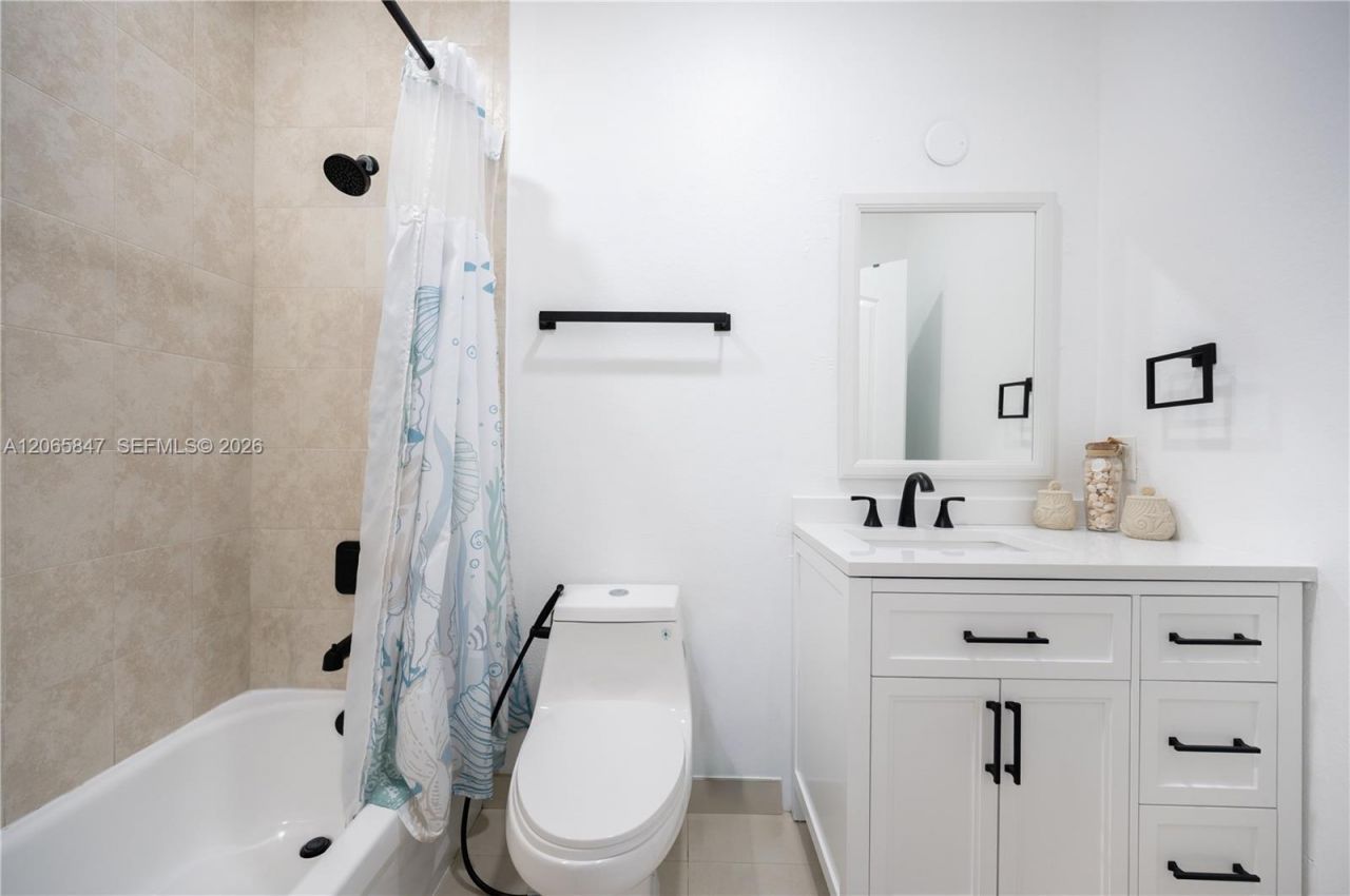 1046 NE 17th Ter , Homestead, FL 33033 Photo