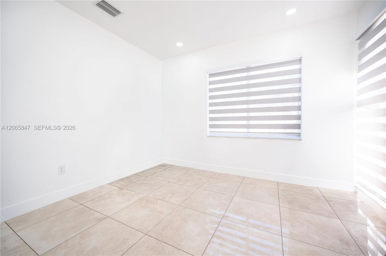 1046 NE 17th Ter , Homestead, FL 33033 Photo