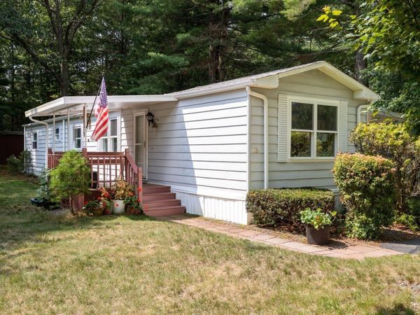 63 Haskell Circle, Lakeville, MA 02367
