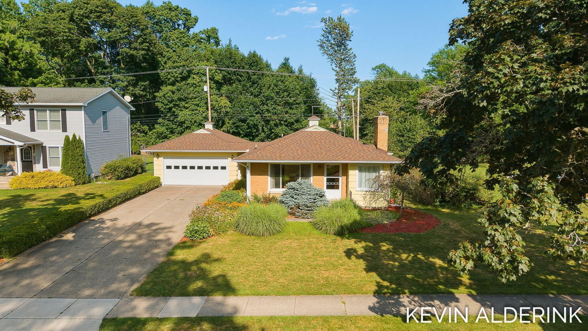 627 Hall Boulevard, Mason, MI 48854 Main Photo