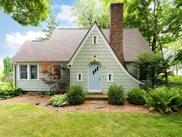 4951 W Liberty Road, Ann Arbor, MI 48103