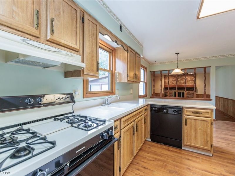 3880 Clearwater Drive, Parma, OH 44134 Photo 11