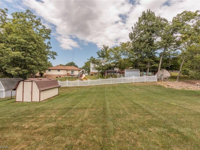 3880 Clearwater Drive, Parma, OH 44134 Photo 47