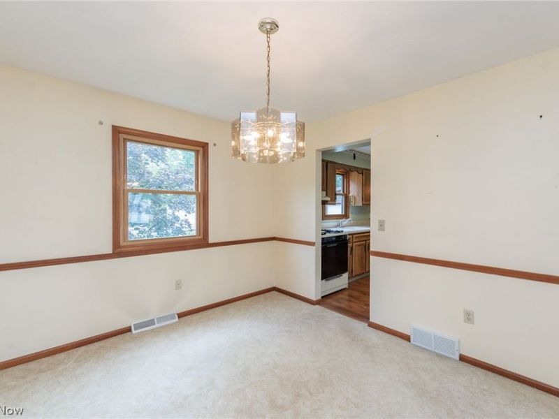 3880 Clearwater Drive, Parma, OH 44134 Photo 8