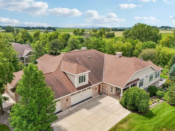 1616 Bellewood Drive, Waunakee, WI 53597