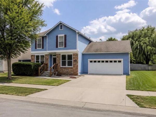 5217 Carson Drive, Lawrence, KS 66049