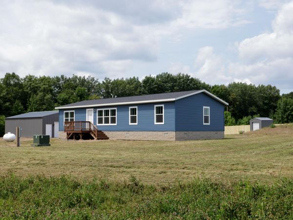 18980 Island View, Mora, MN 55051