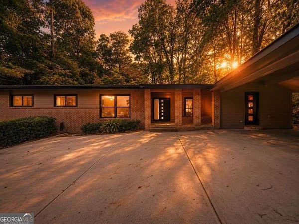 3868 Allsborough Drive, Tucker, GA 30084