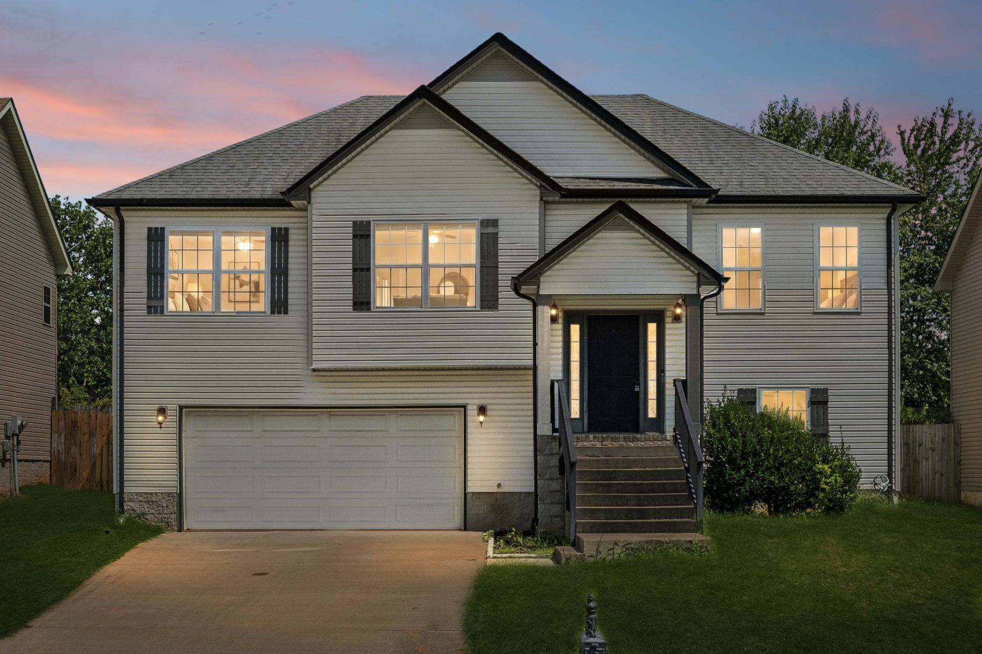 688 Fox Trail Ct, Clarksville, TN 37040 Main Photo
