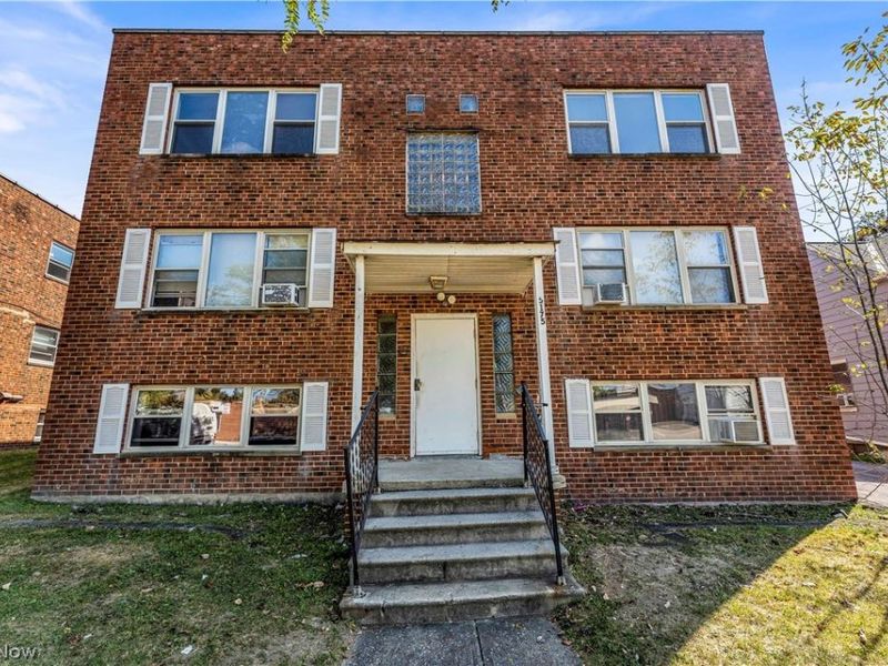 5175 Warrensville Center Road, Unit 5, Maple Heights, OH 44137 Photo 1