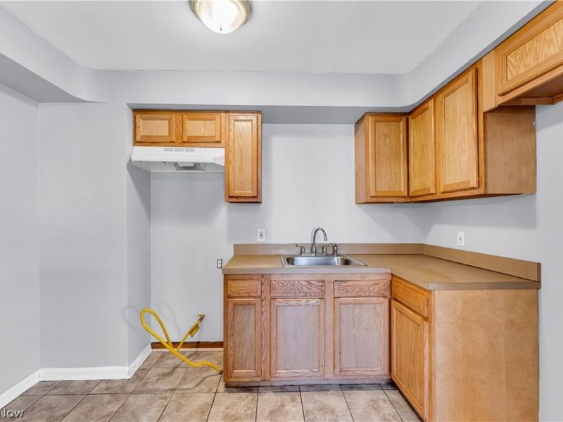 5175 Warrensville Center Road, Unit 5, Maple Heights, OH 44137 Photo 11