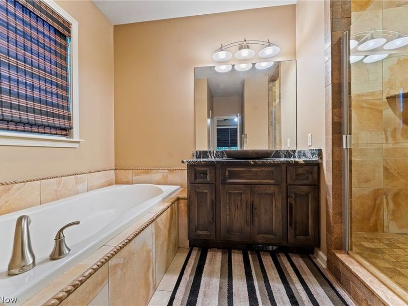 4650 Championship Court, Canfield, OH 44406 Photo 12