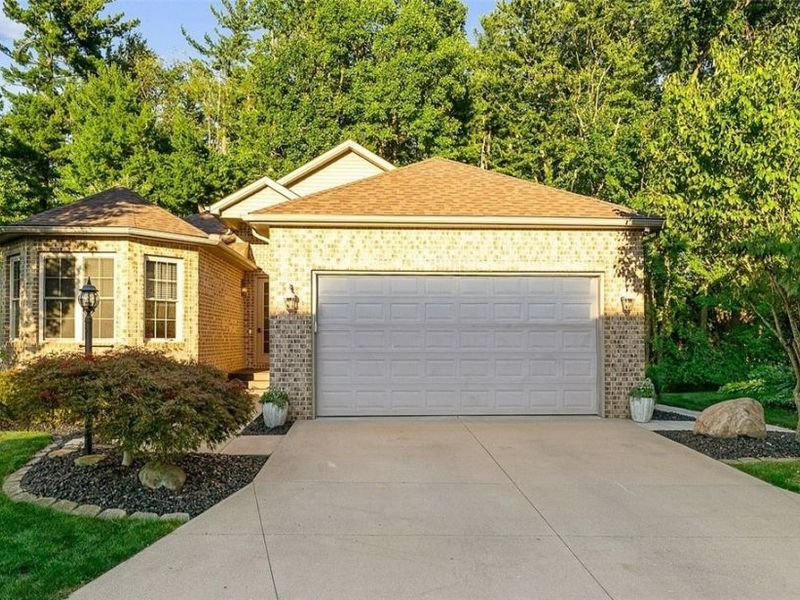 4650 Championship Court, Canfield, OH 44406 Photo 2
