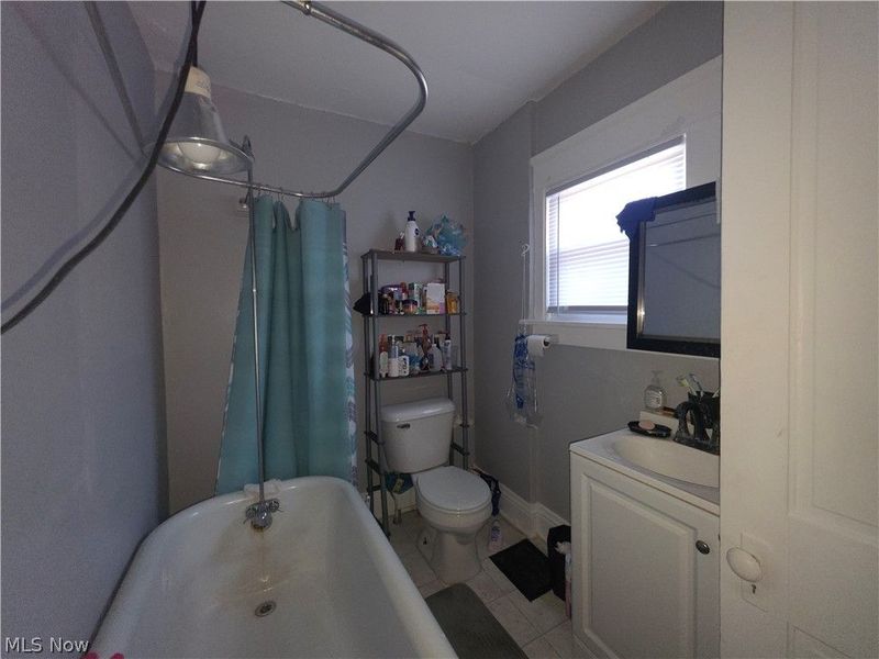 1203 Woodland Street NW, Warren, OH 44483 Photo 8