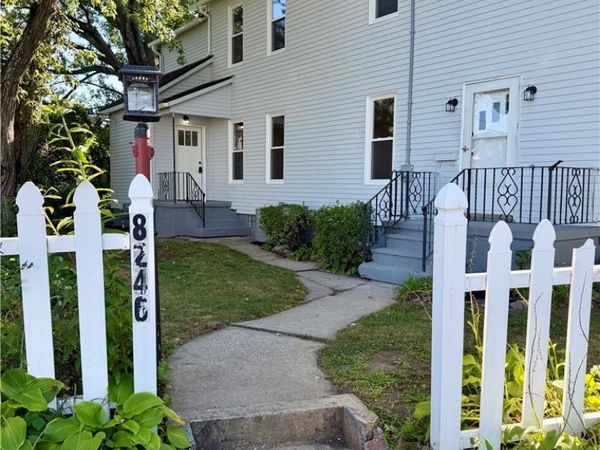 8246 W Columbia Street , Masury, OH 44438