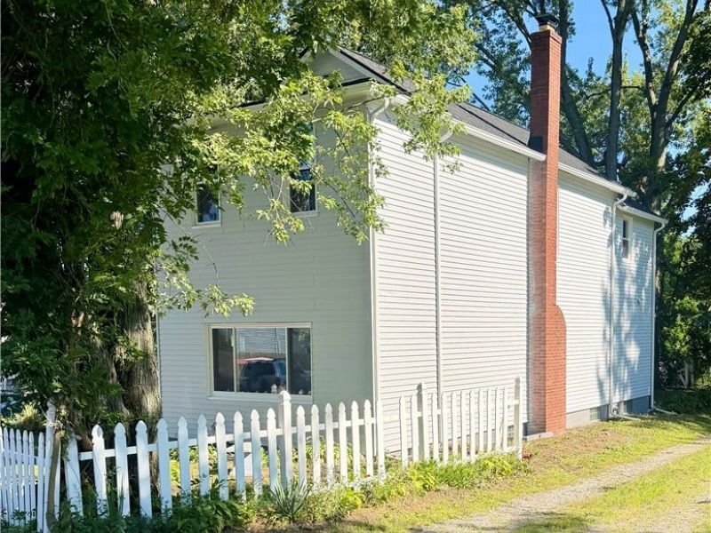 8246 W Columbia Street, Masury, OH 44438 Photo 3
