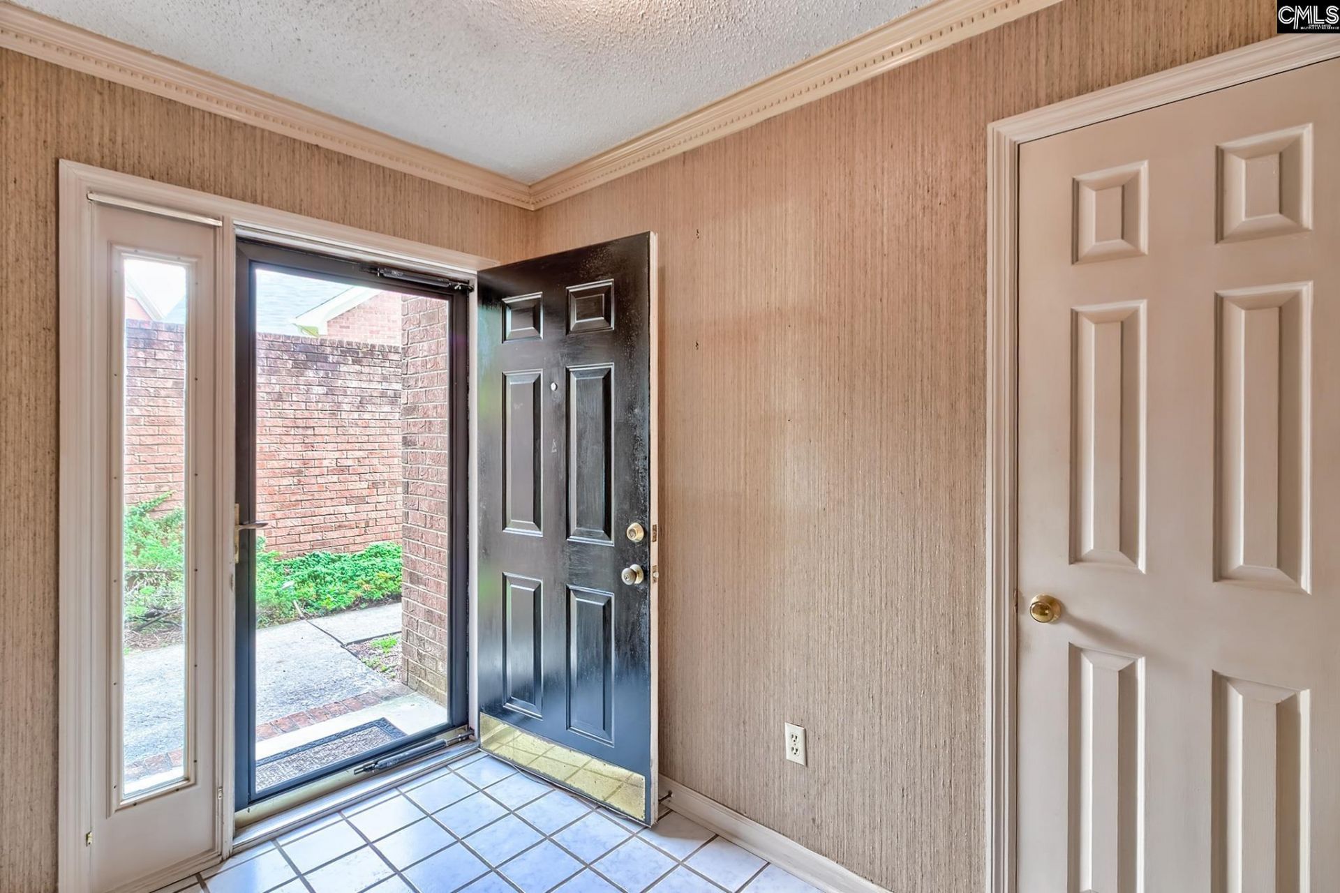 208 Valley Vine Court  Photo 12