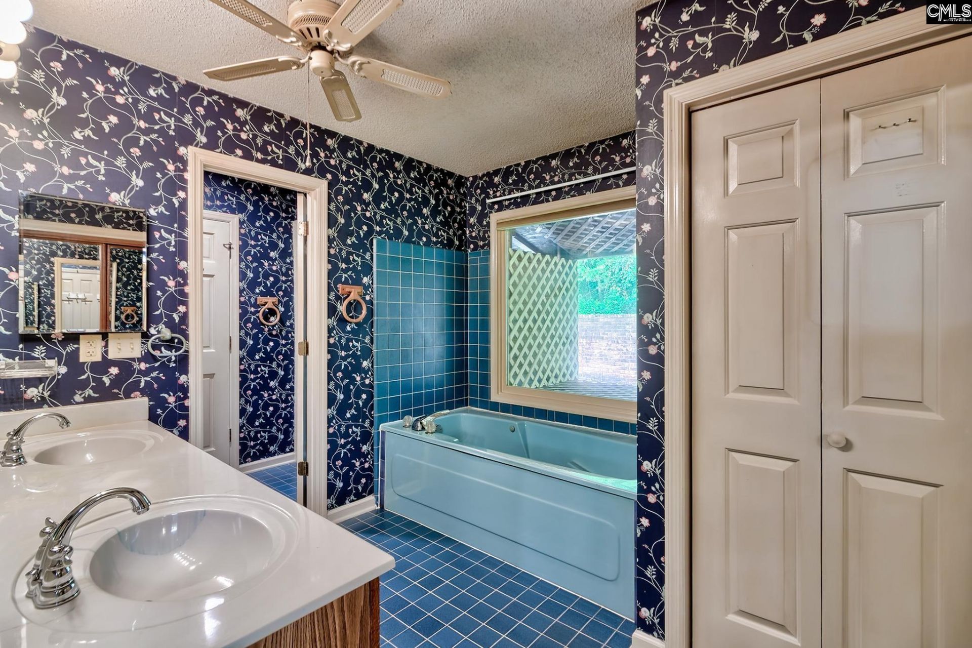 208 Valley Vine Court  Photo 32