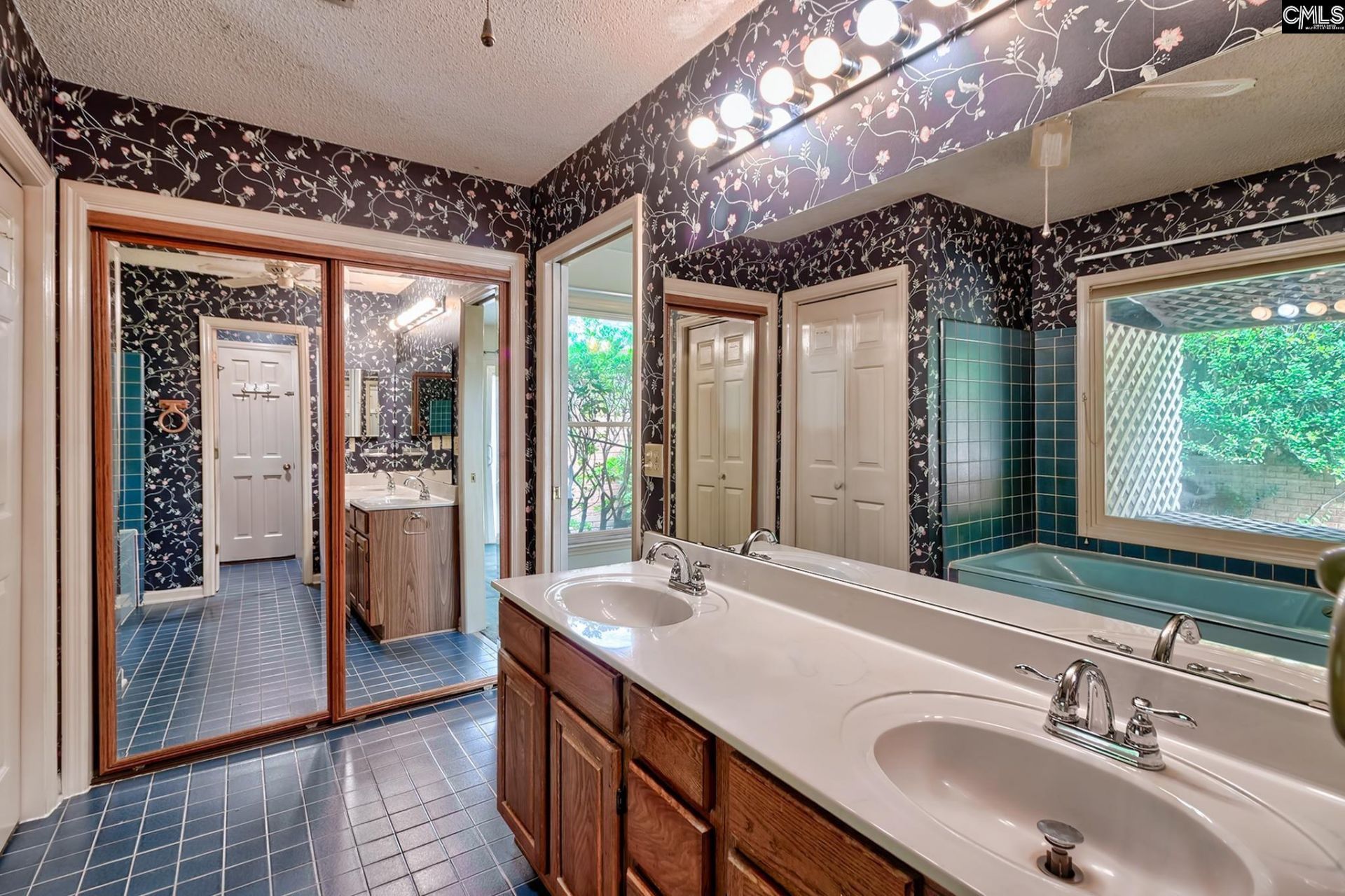 208 Valley Vine Court  Photo 33