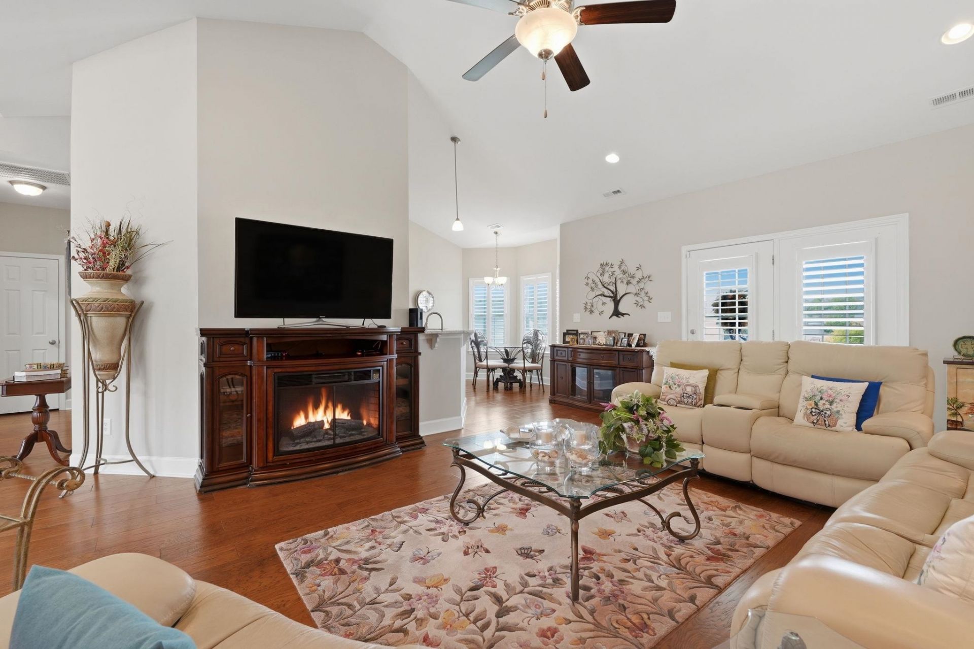 4101 Ridgewood Dr. Photo 13