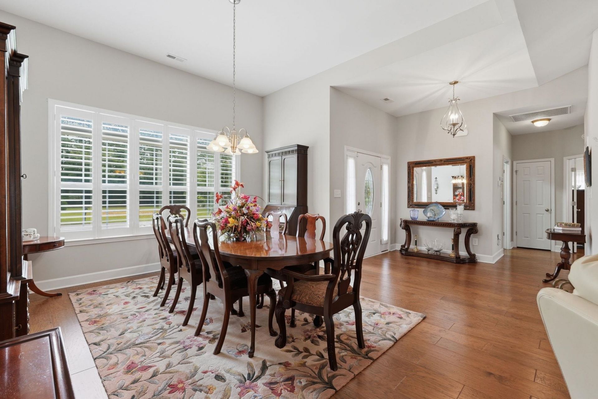 4101 Ridgewood Dr. Photo 8