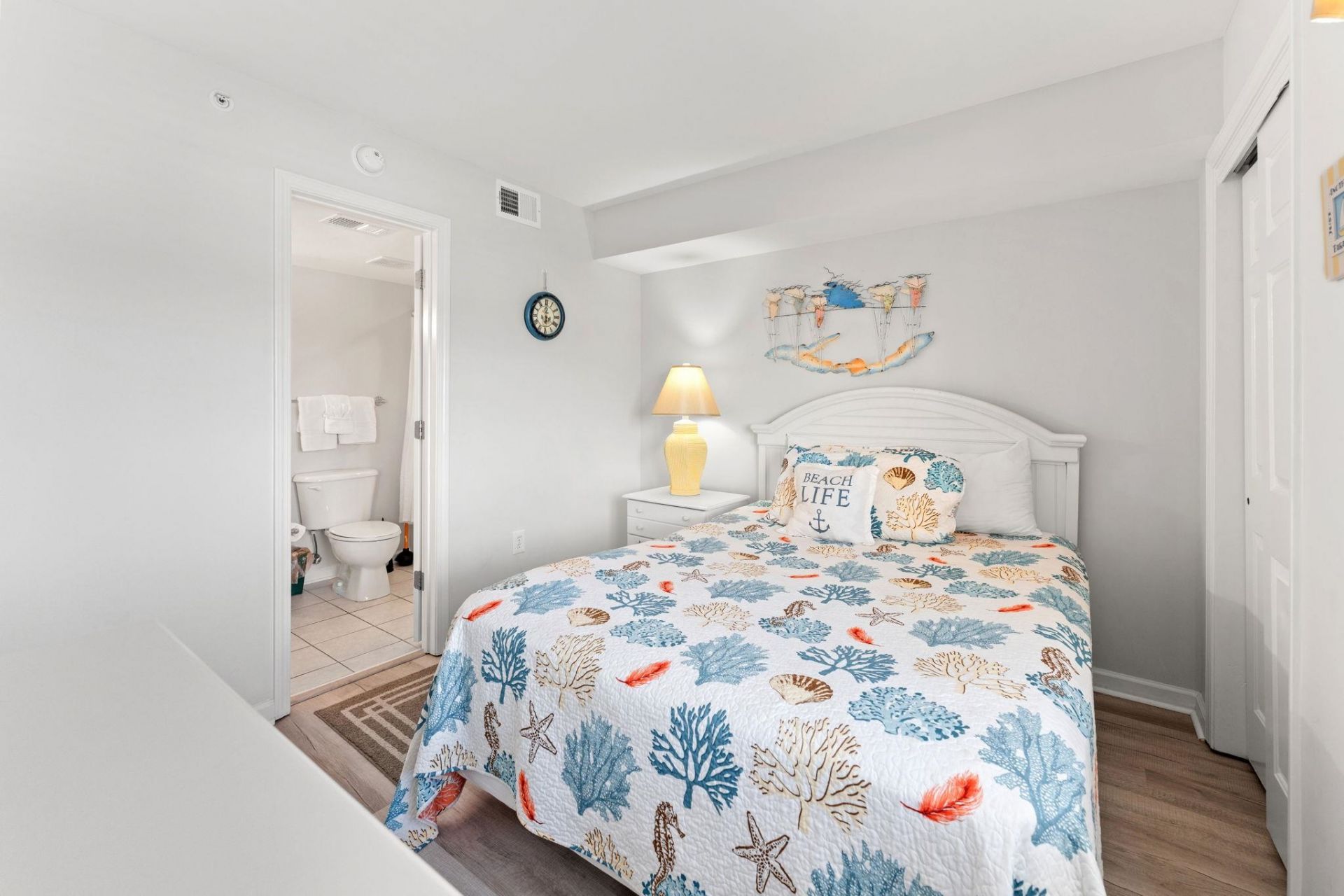 5404 N Ocean Blvd. Photo 18