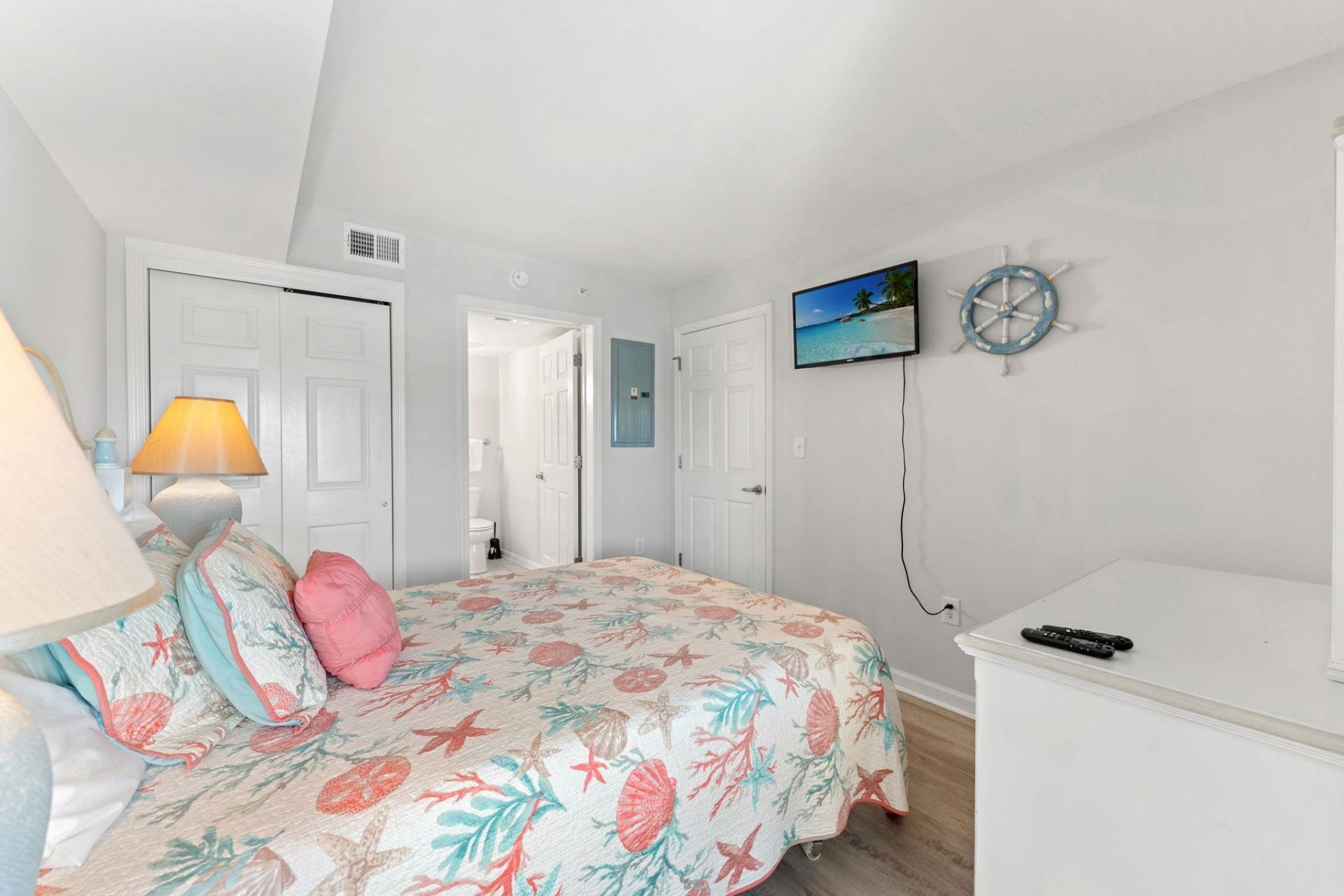 5404 N Ocean Blvd. Photo 21