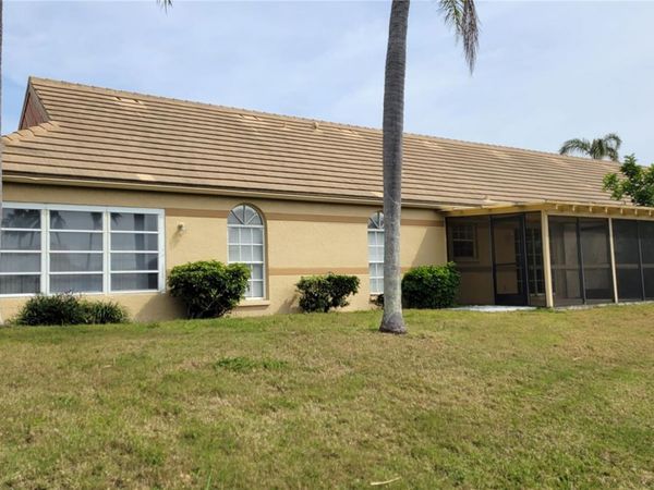 3520 57TH AVENUE CIRCLE W, Unit 10, BRADENTON, FL 34210