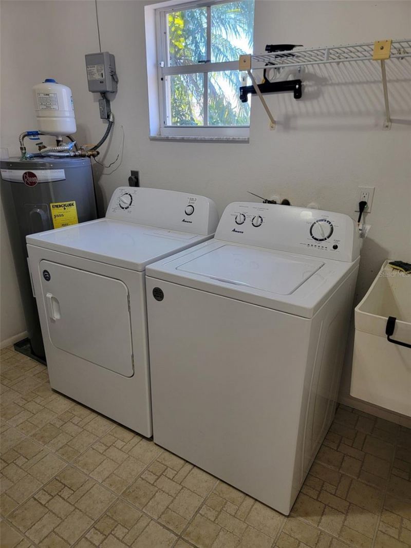 3520 57th Avenue Circle W, Unit 10, Bradenton, FL 34210 Photo