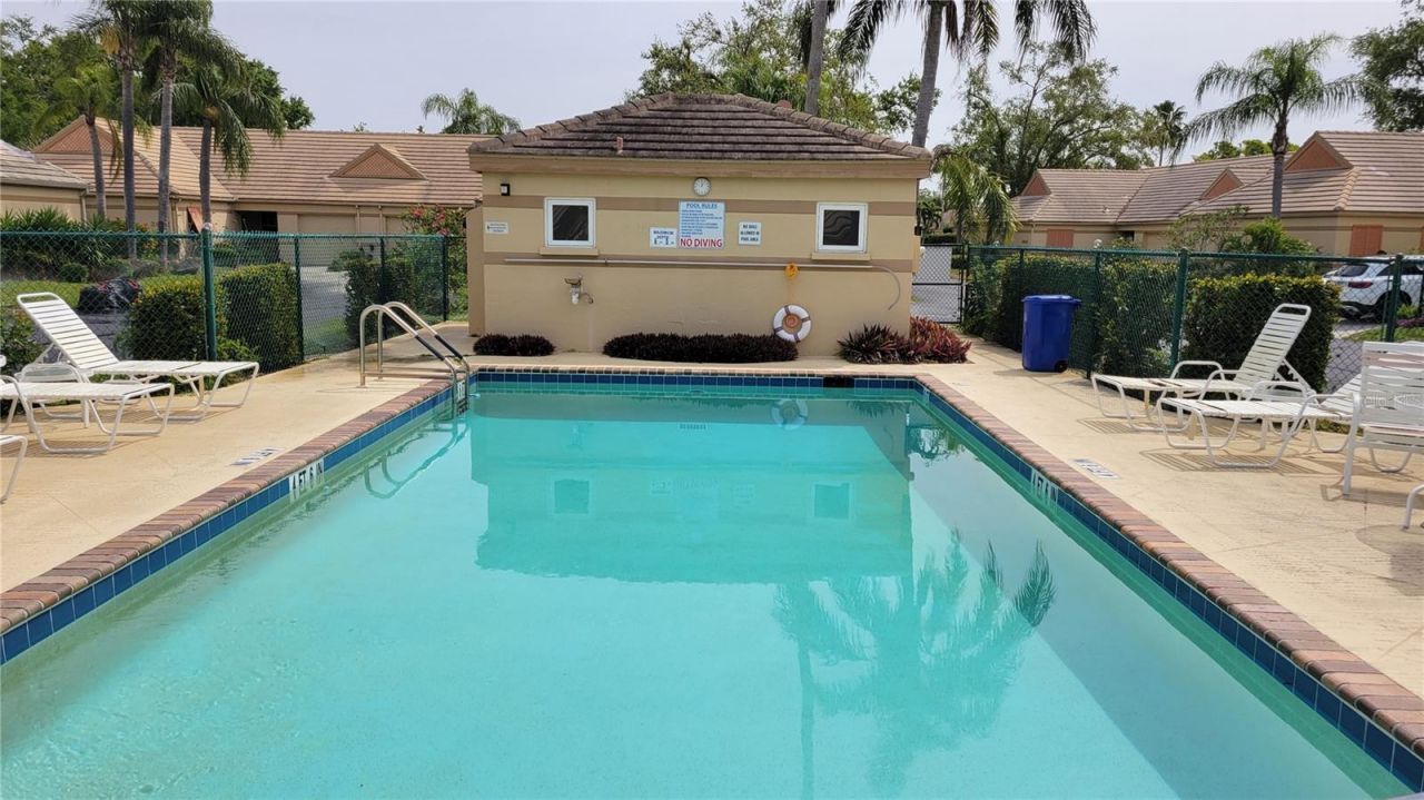 3520 57th Avenue Circle W, Unit 10, Bradenton, FL 34210 Photo