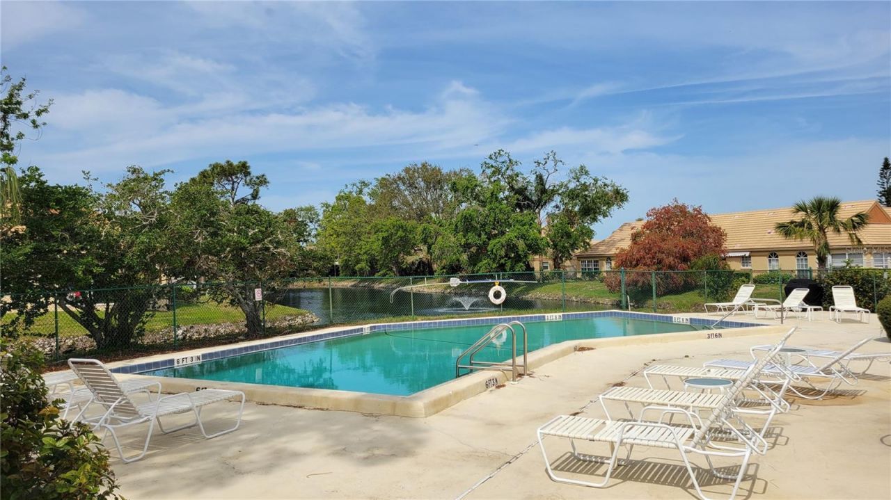 3520 57th Avenue Circle W, Unit 10, Bradenton, FL 34210 Photo