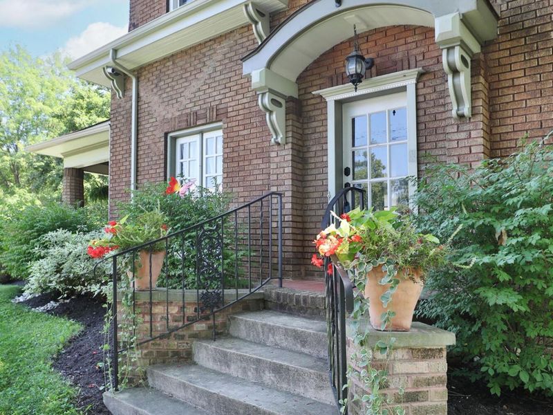 1885 Bryden Road , Columbus, OH 43205 Photo 2