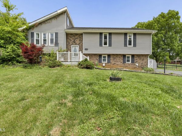 1208 West College Street, Jonesborough, TN 37659