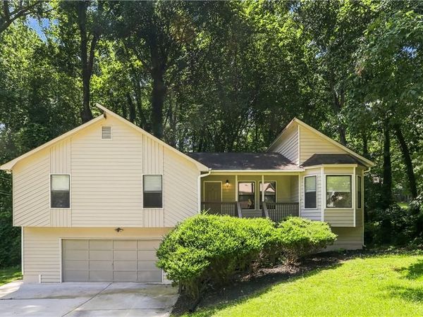 5561 Deerfield Place NW, Kennesaw, GA 30144