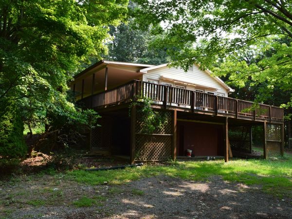 963 Dusty Rock RD NW, Riner, VA 24149