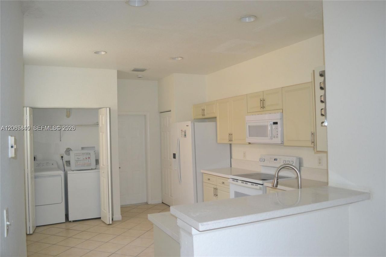 3973 Orange Tree Ln, Weston, FL 33332 Photo