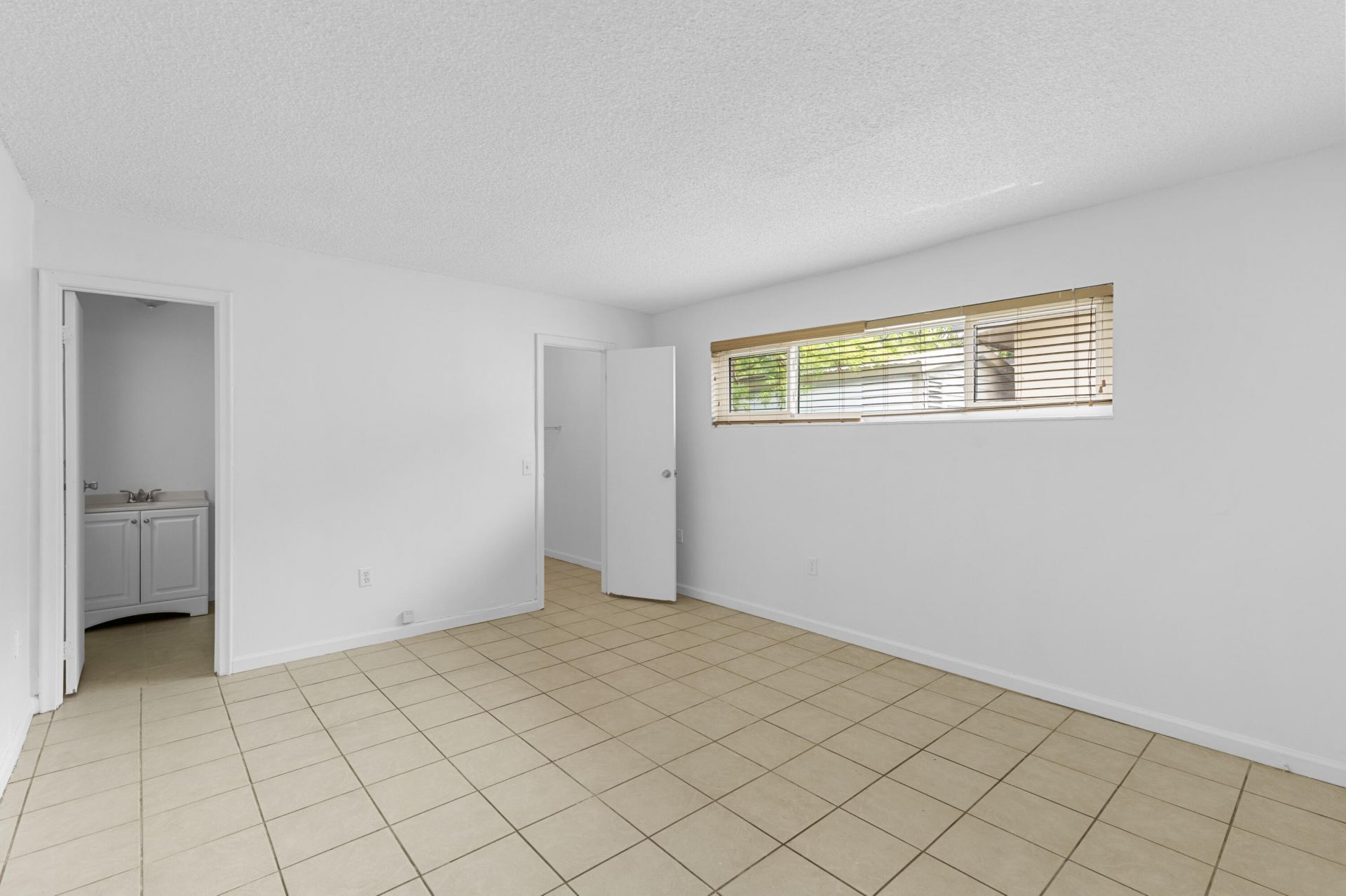 9171 NW 26th Place, Sunrise, FL 33322 Photo