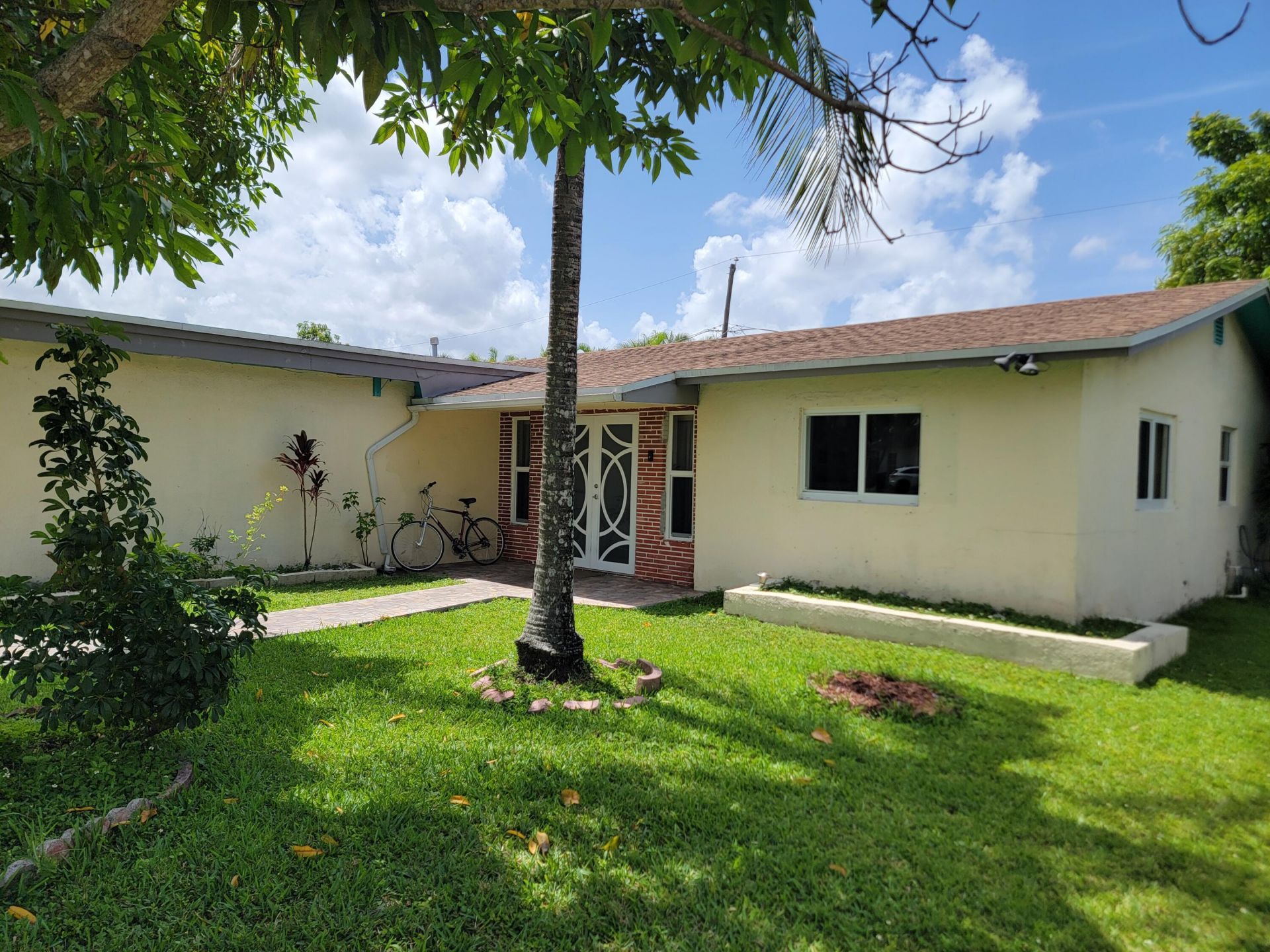 10641 NW 28th Place, Sunrise, FL 33322 Photo
