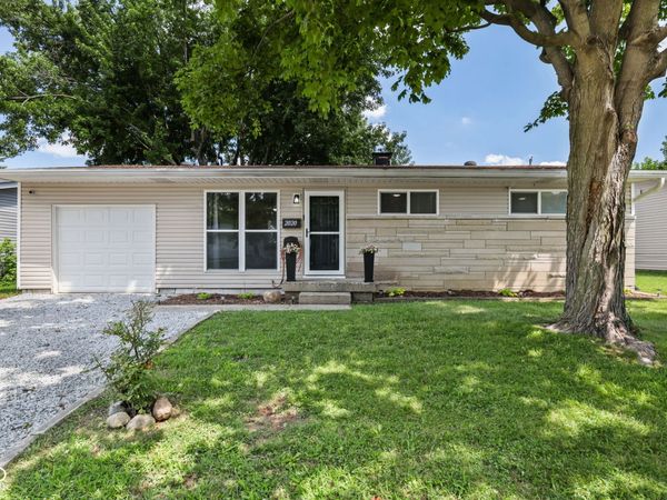 2020 Newcomer Lane , Beech Grove, IN 46107