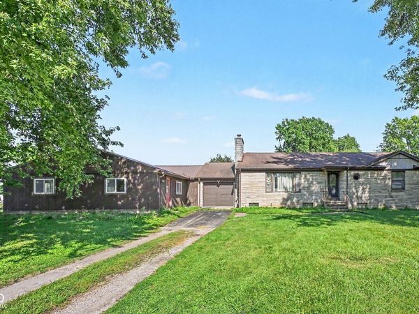 211 N Troutman Street , Kewanna, IN 46939