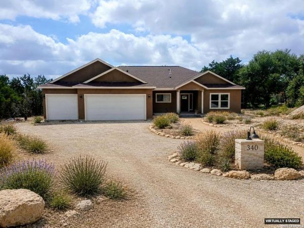 1880 Cottonwood Rd, Fischer, TX 78623