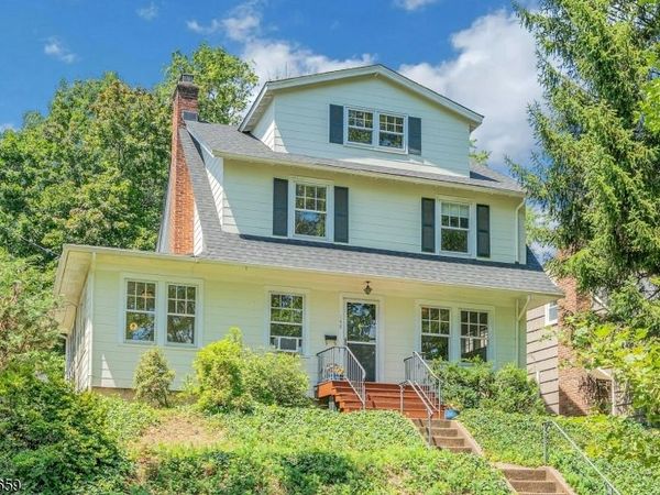 148 Essex Ave, Glen Ridge, NJ 07028