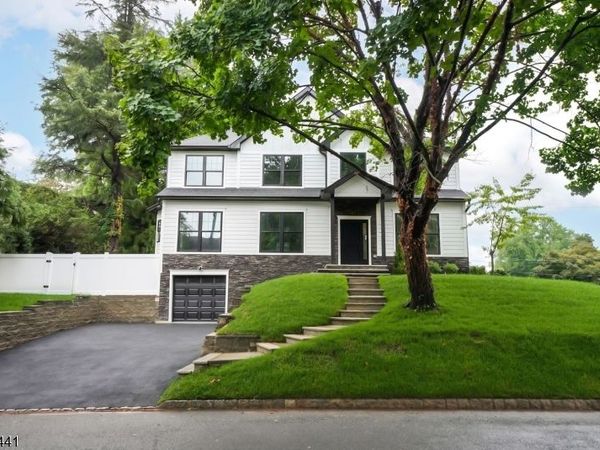 209 Central Ave, Mountainside, NJ 07092