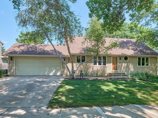 2435 Viking Court NW, Rochester, MN 55901