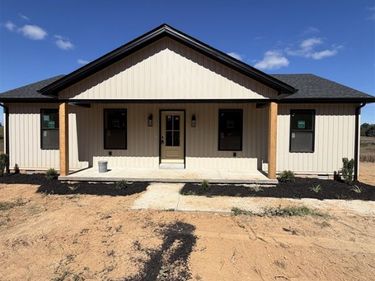 973 Erwin Road, Scottsville, KY 42164